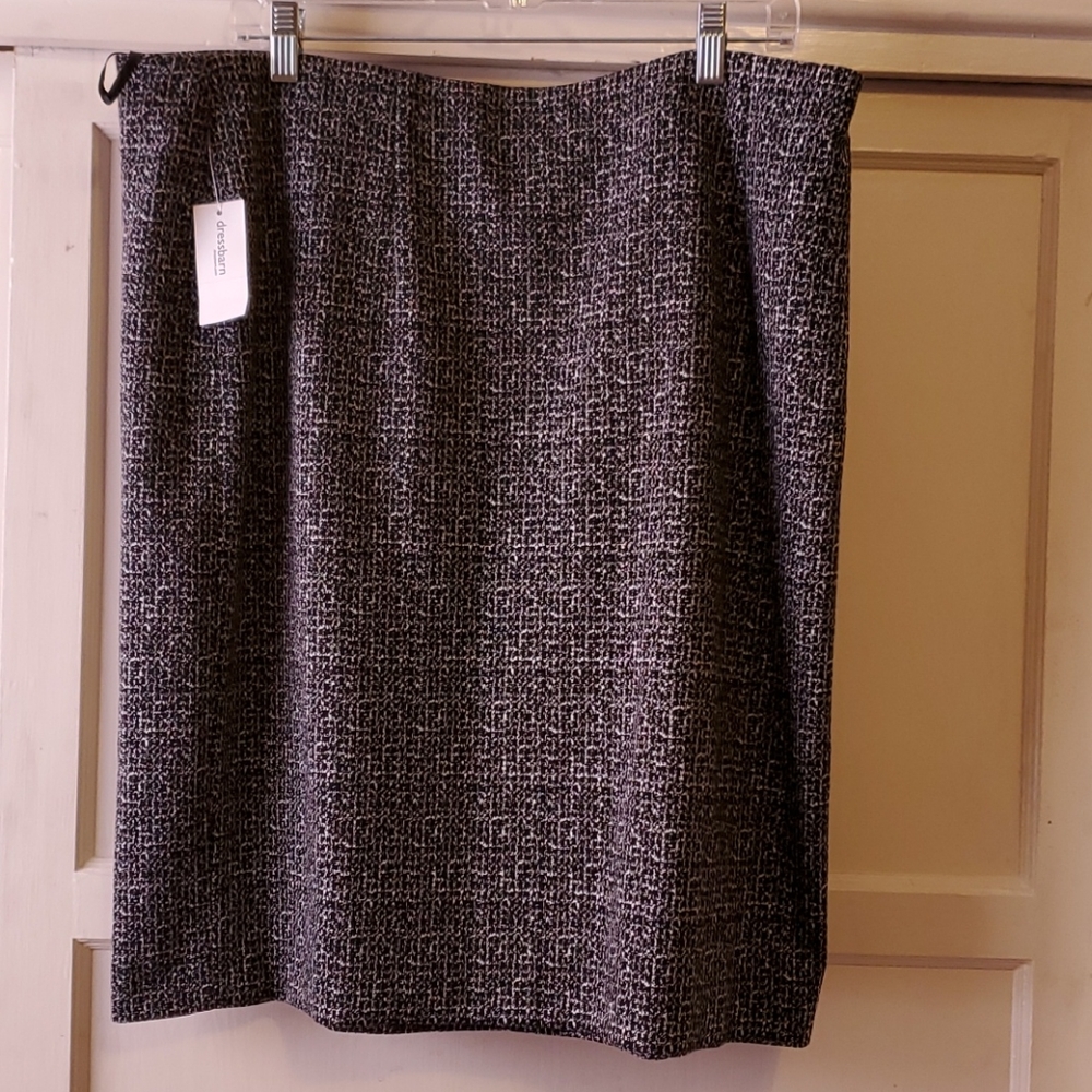 Dress barn Skirt size 16